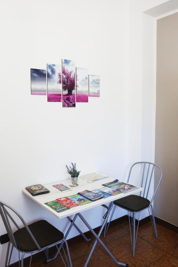 Appartamento Delle Rose Sesto Calende Extérieur photo
