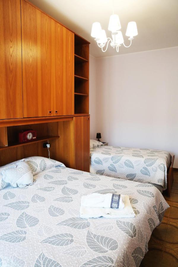 Appartamento Delle Rose Sesto Calende Extérieur photo